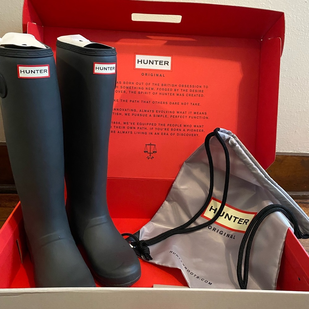 Hunter Women's Black Rain Boots